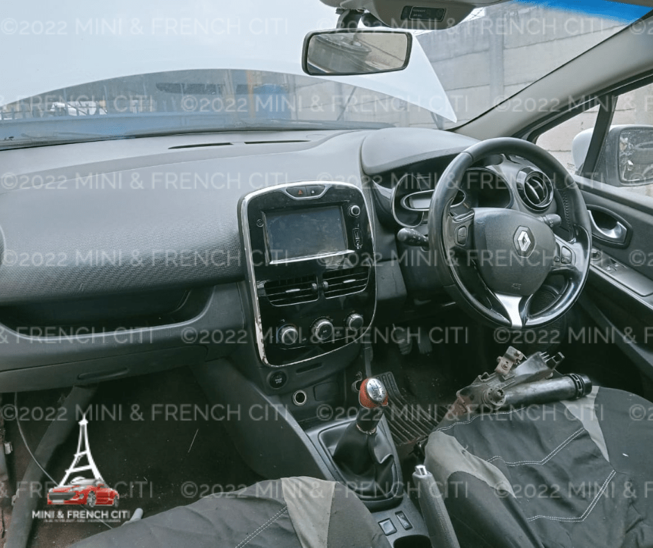 2016 Renault Clio 4  view 1