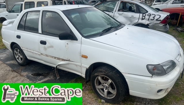 2000 Nissan Sentra view 2
