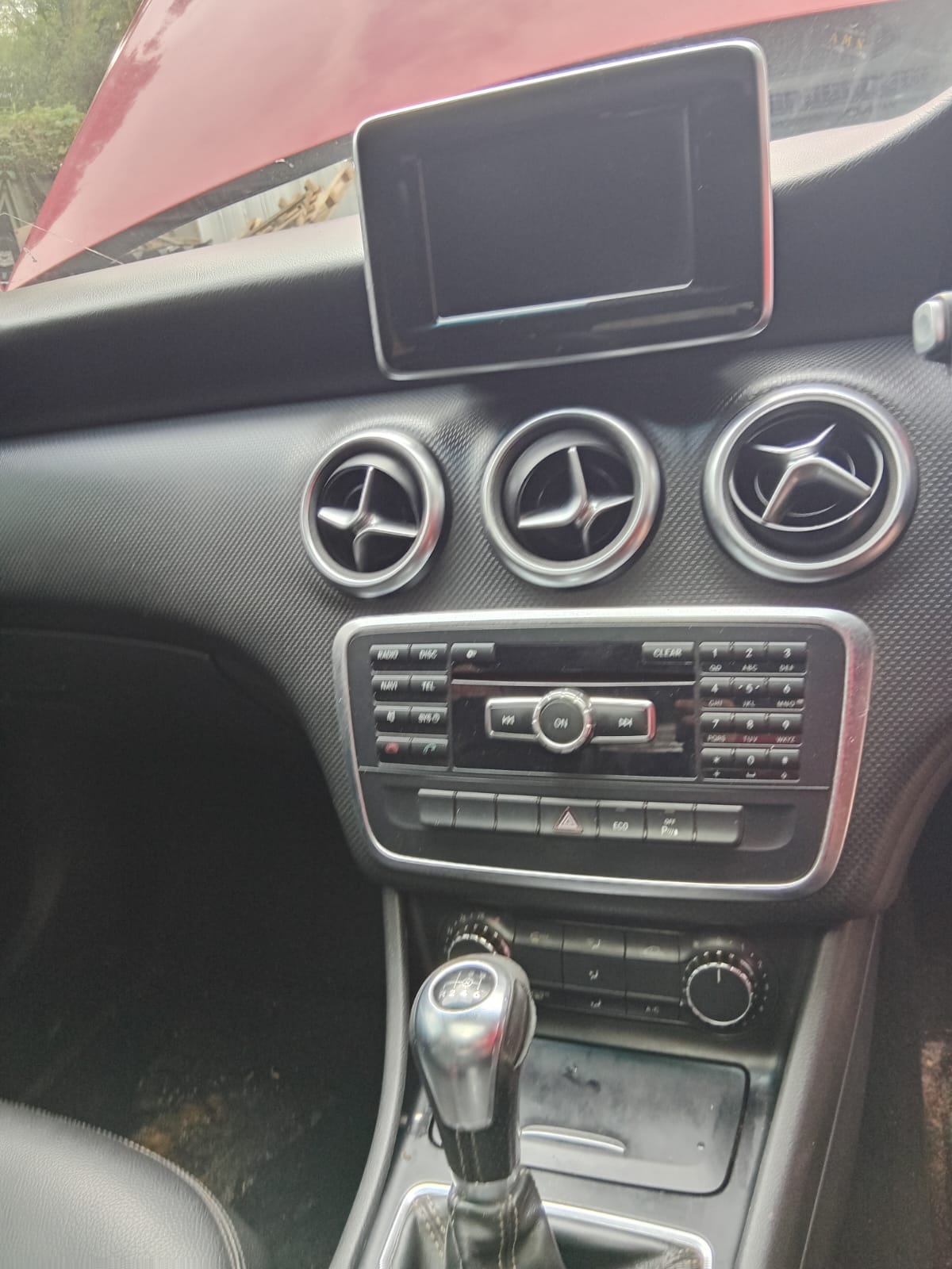 2013 Mercedes-Benz A180 view 7