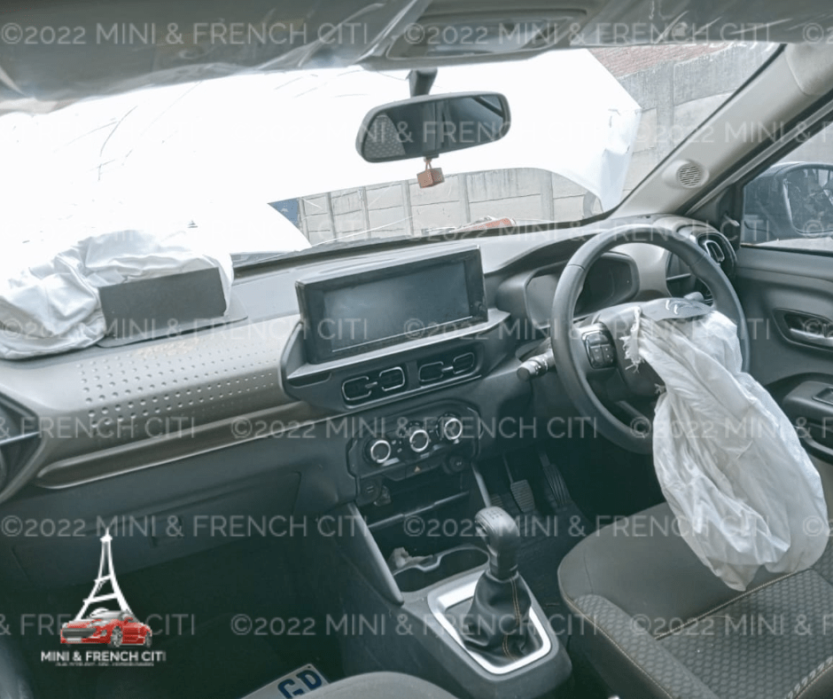 2022 Citroën C3 view 3