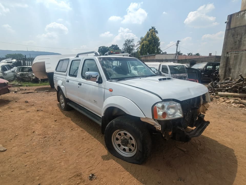 2021 Nissan NP300 Hardbody  Stripping For Spares
