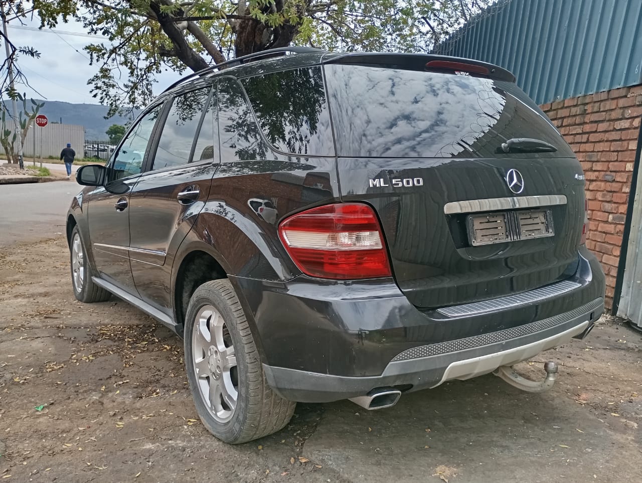 2008 Mercedes-Benz ML 500 view 3