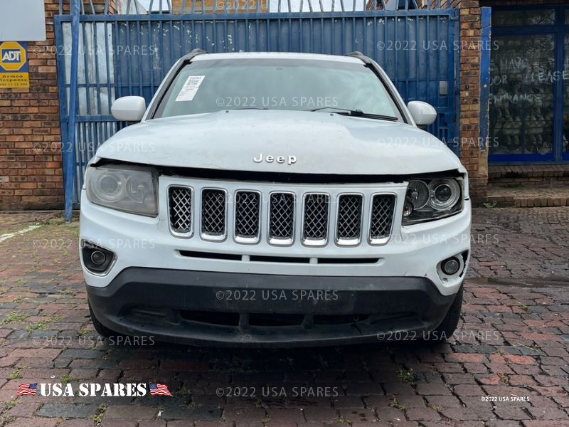 2014 Jeep Compass  view 3