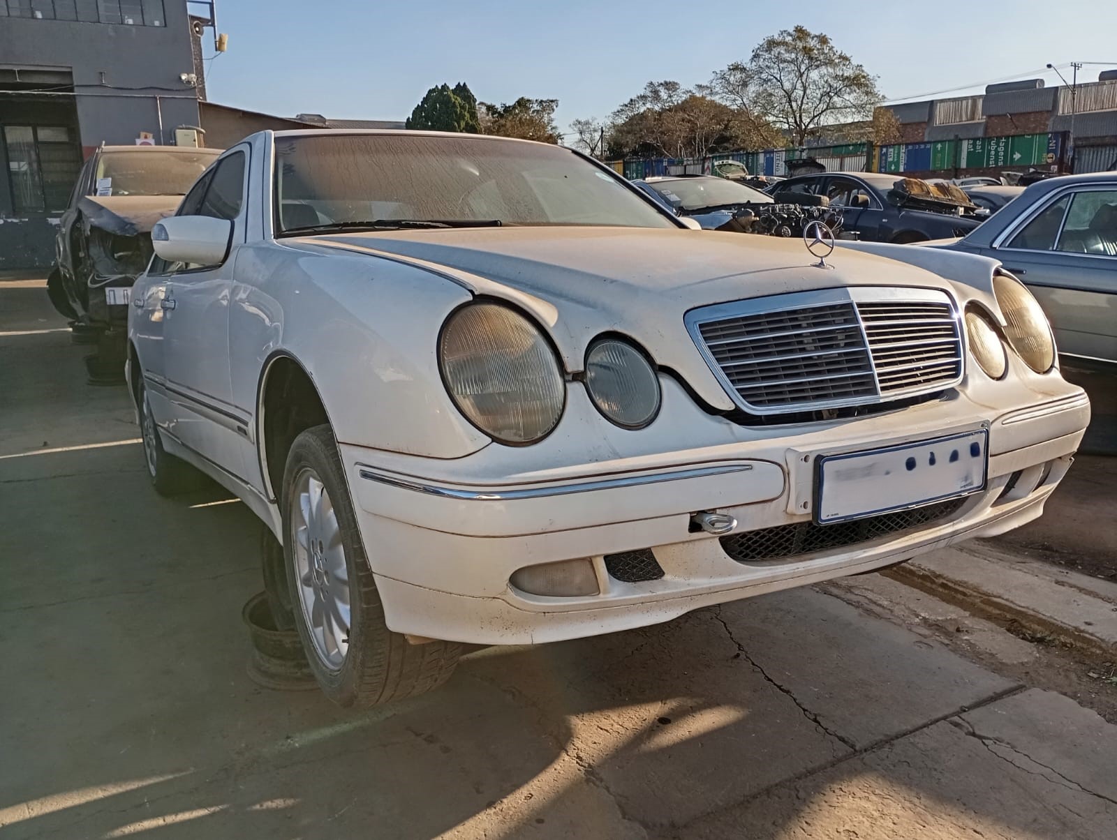 2002 MERCEDES BENZ E240