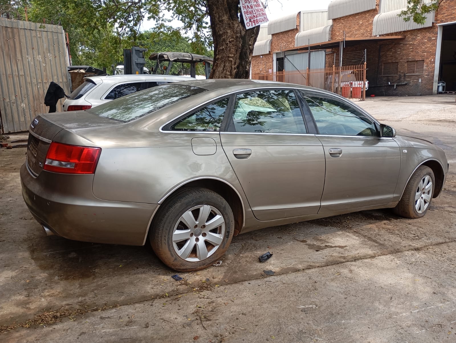 2004 Audi A6 view 6