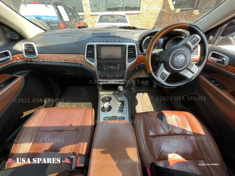 2012 Jeep Cherokee  view 2