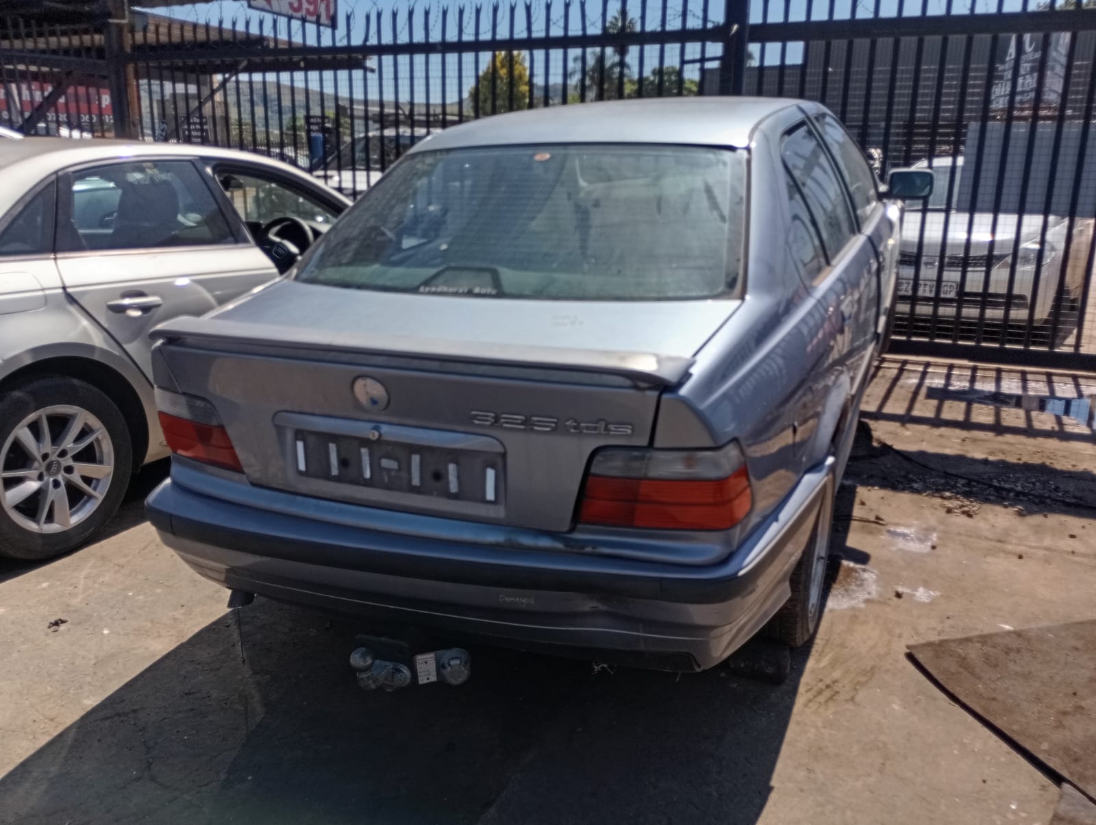 1998 BMW 325TDS view 6