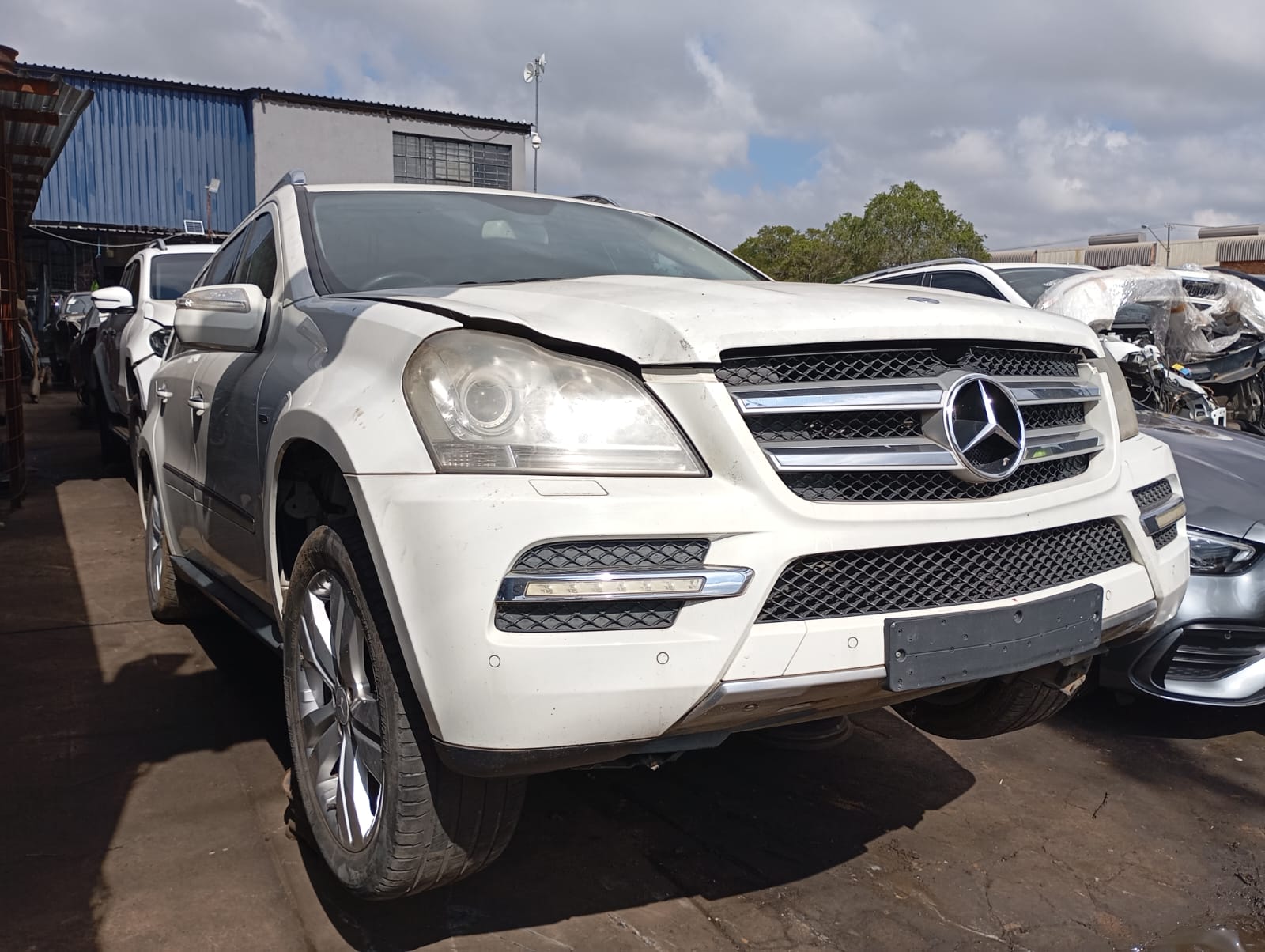 2009 Mercedes-Benz GL 350 view 7