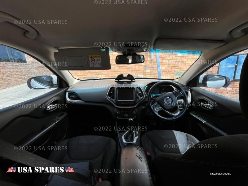 2015 Jeep Cherokee  view 2