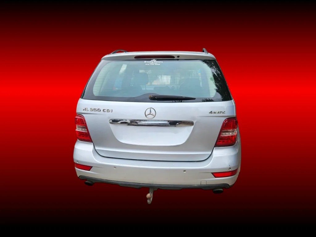 2009 Mercedes ML 350  view 2