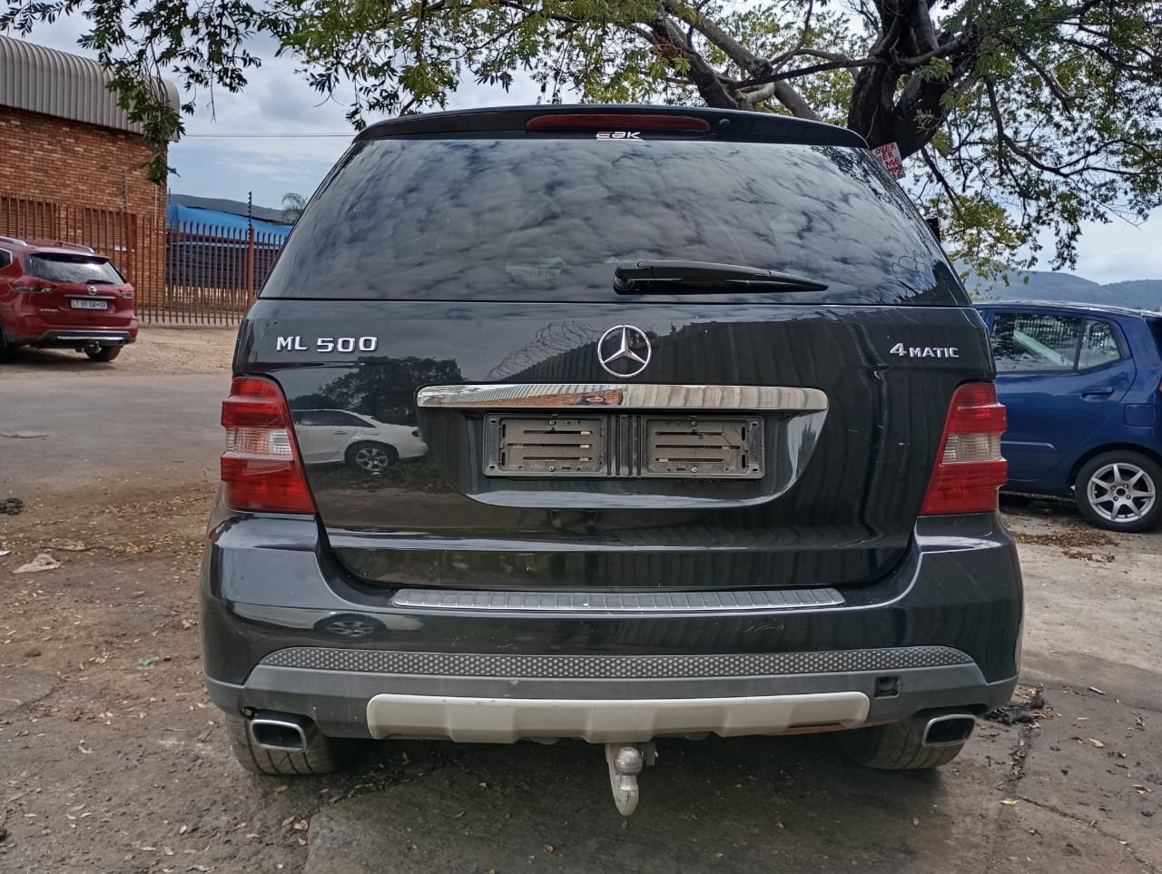 2008 Mercedes-Benz ML 500 view 2