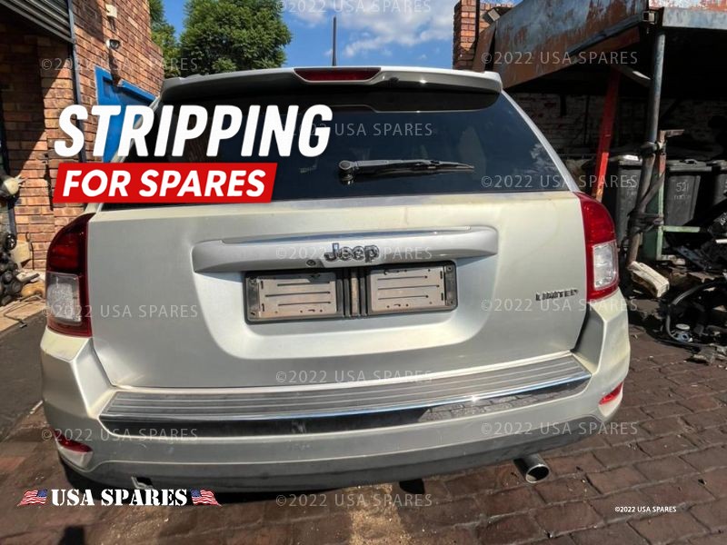 2014 Jeep Compass  view 1