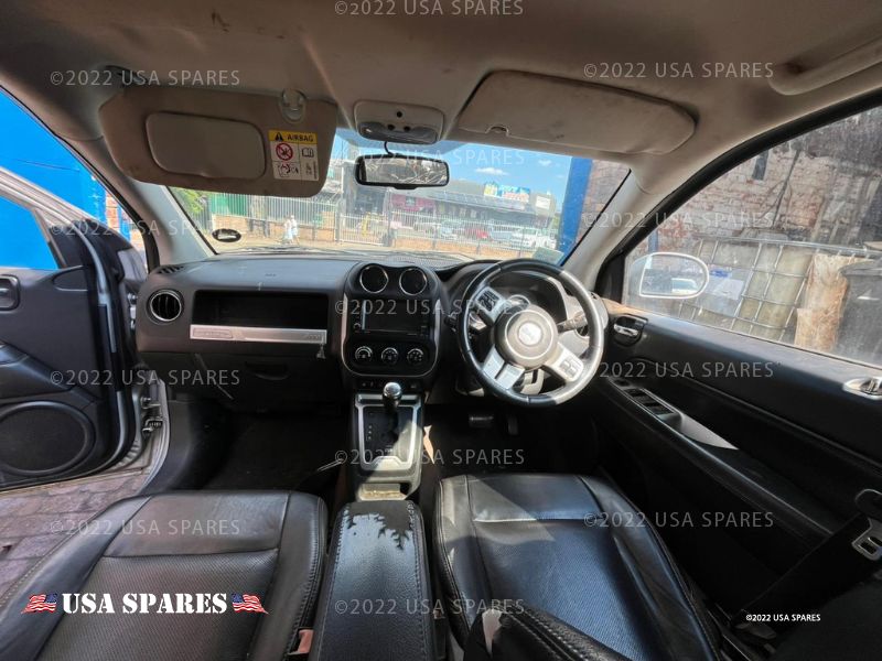 2014 Jeep Compass  view 2