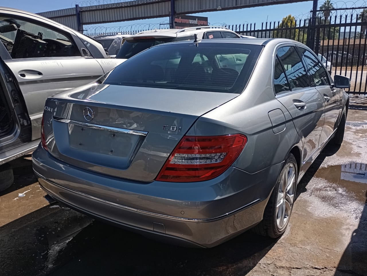 2013 Mercedes-Benz C 200 view 13