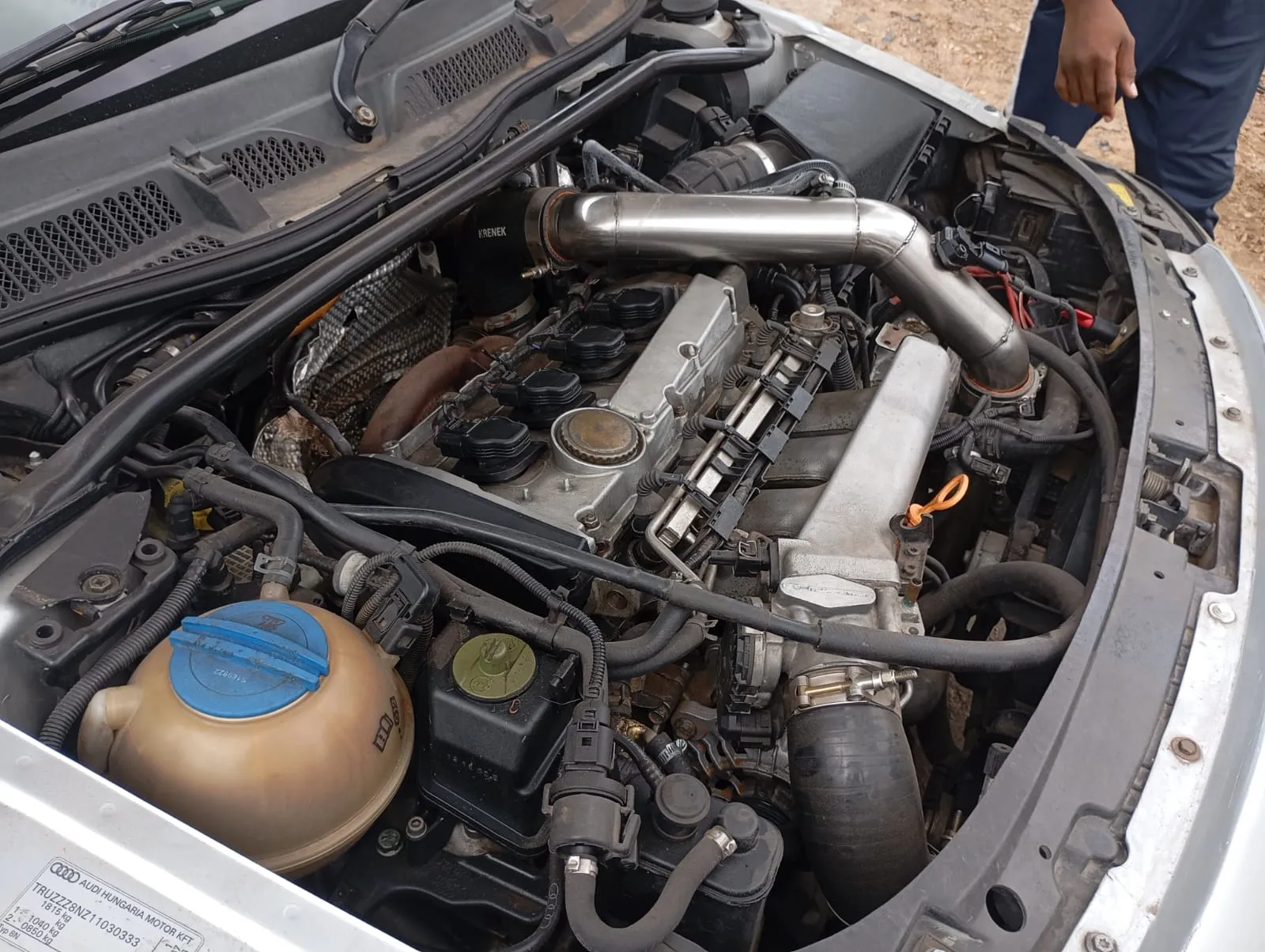 2001 Audi TT view 7