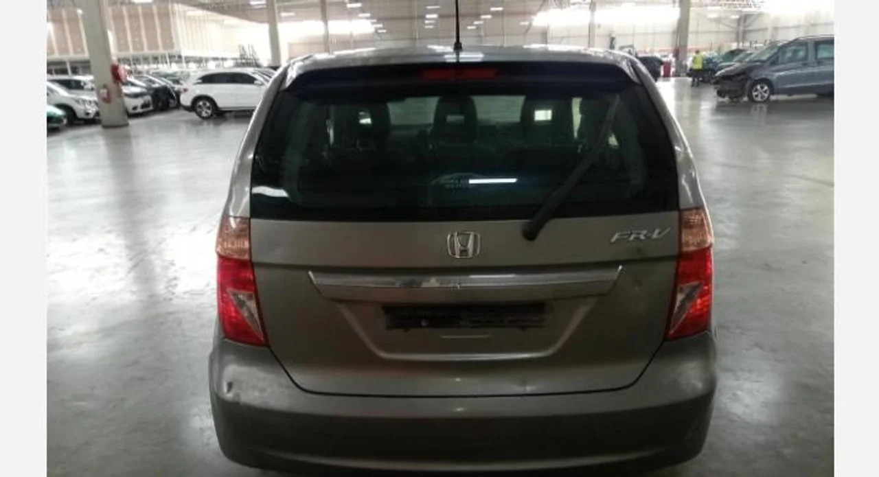 2009 Honda FR-V  view 2