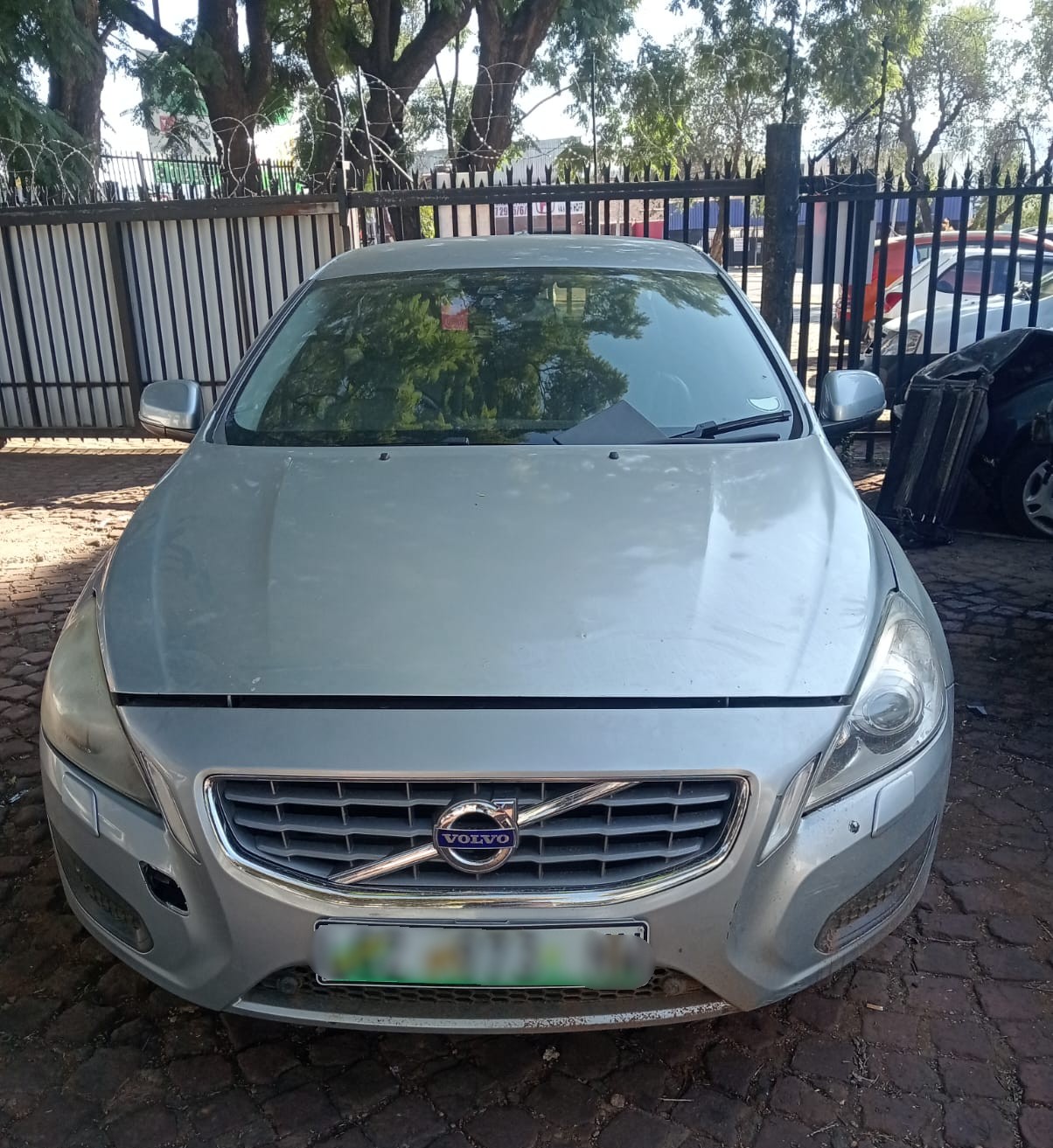 2012 Volvo S60  view 2