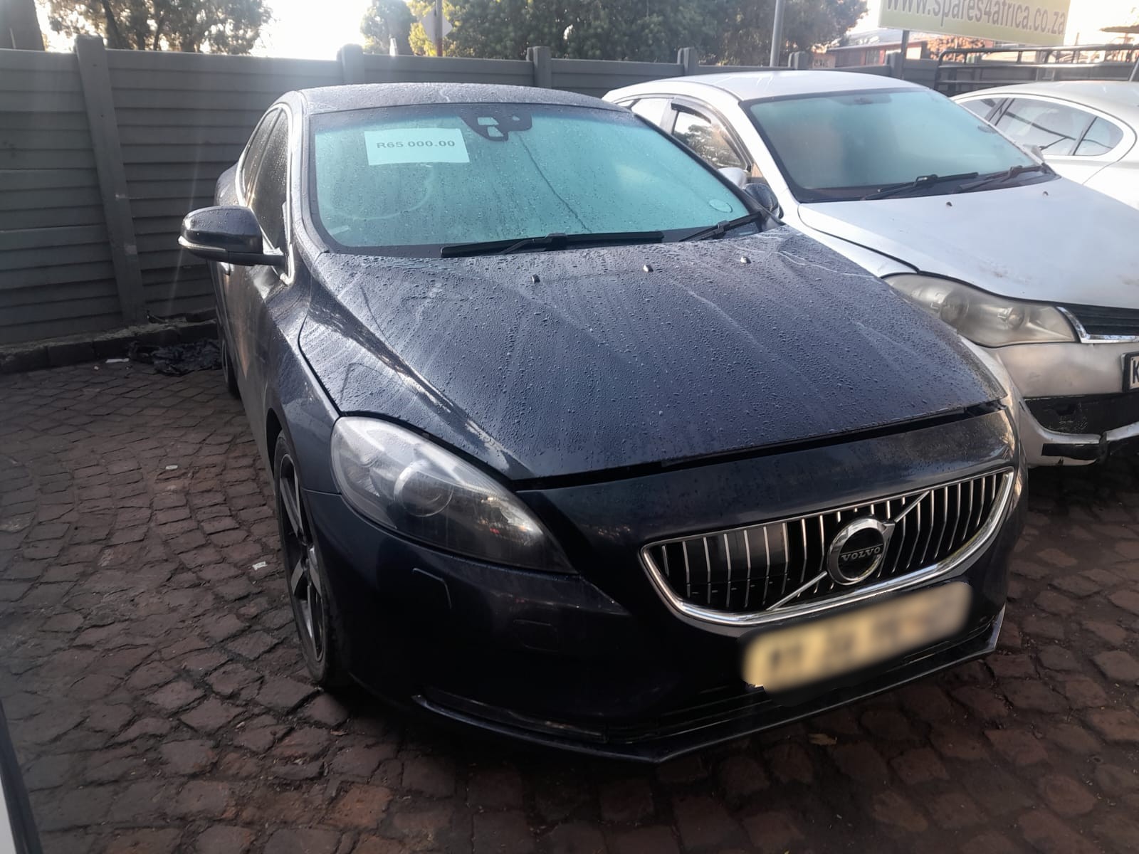 2015 Volvo V40 T4  view 2