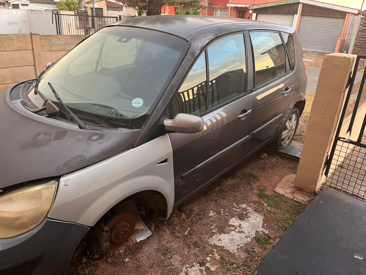 2004 Renault Scenic - Photo 1