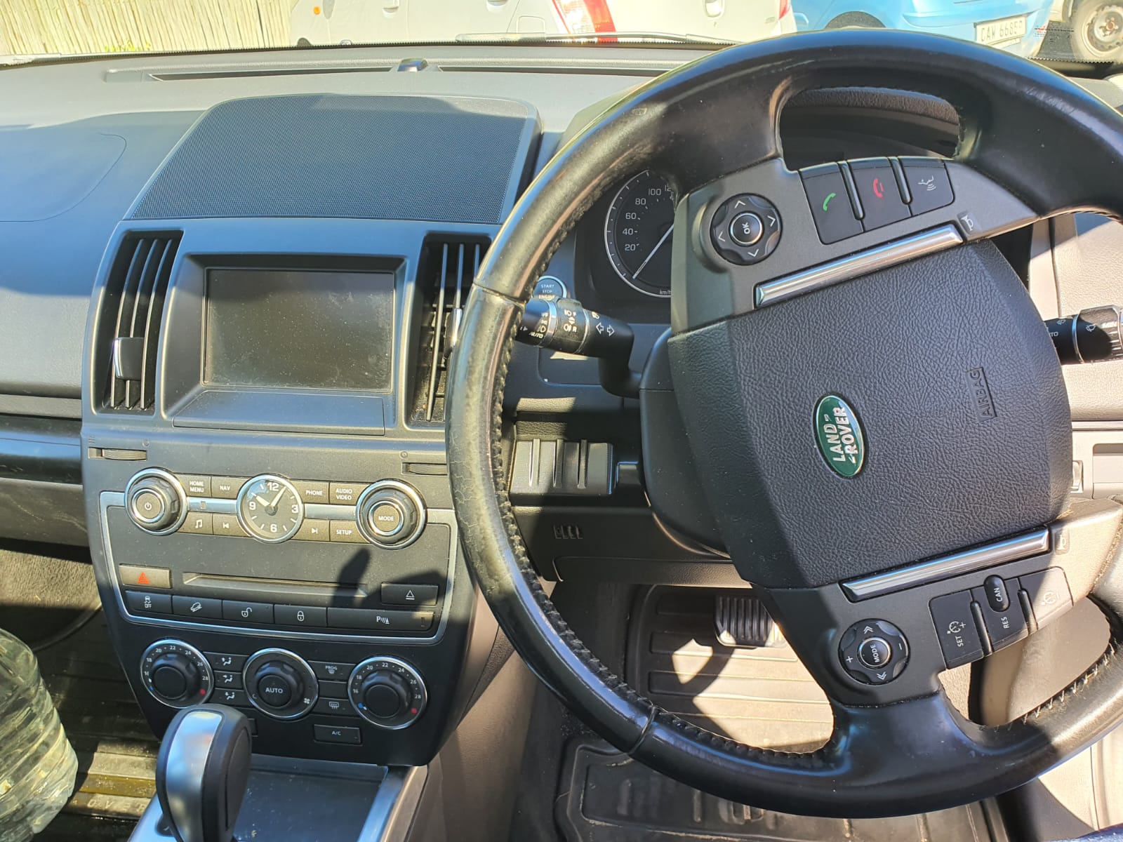 2014 Land Rover Freelander - Photo 4