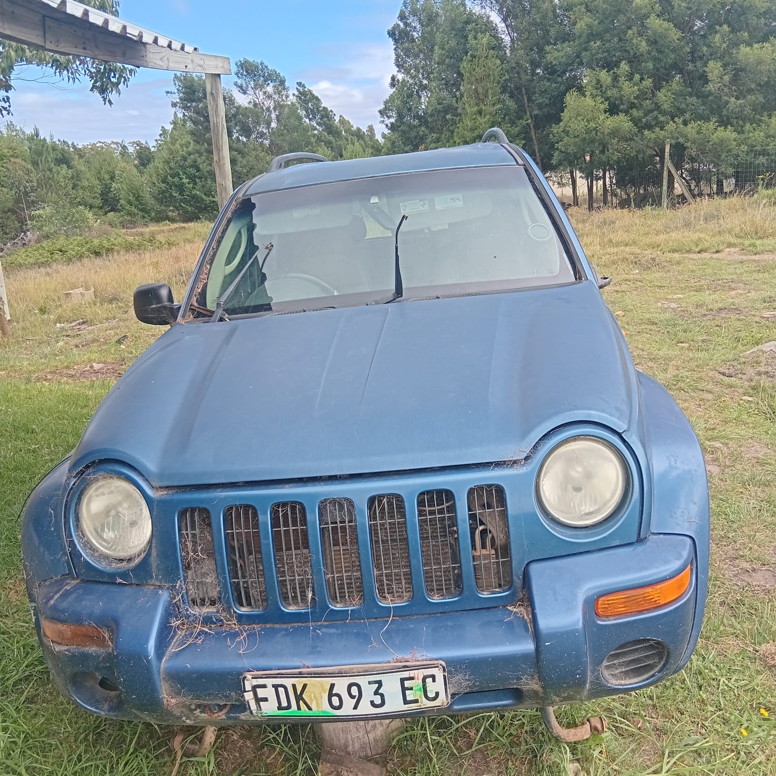 2004 Jeep Cherokee - Photo 1