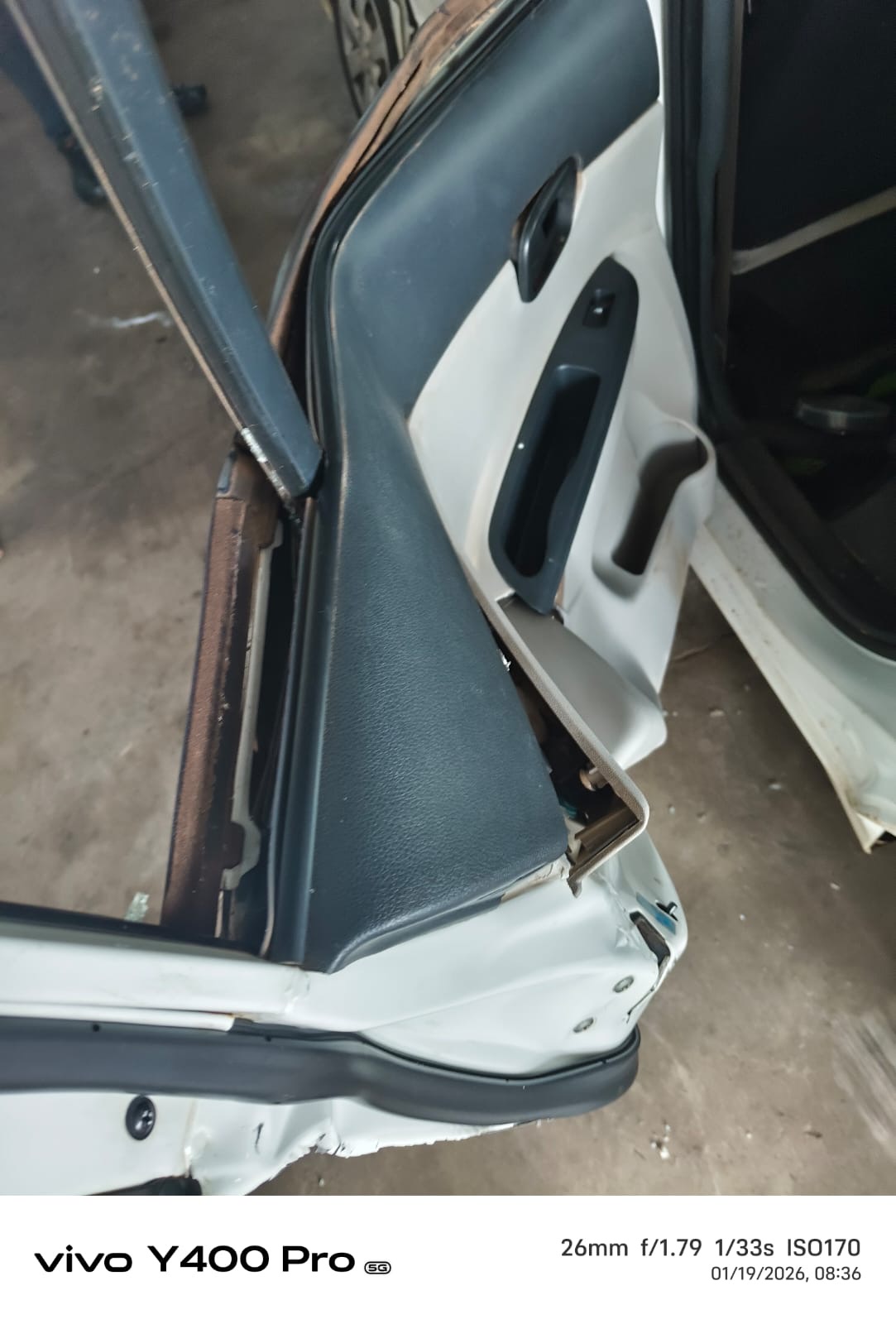 2010 Hyundai Accent - Photo 3