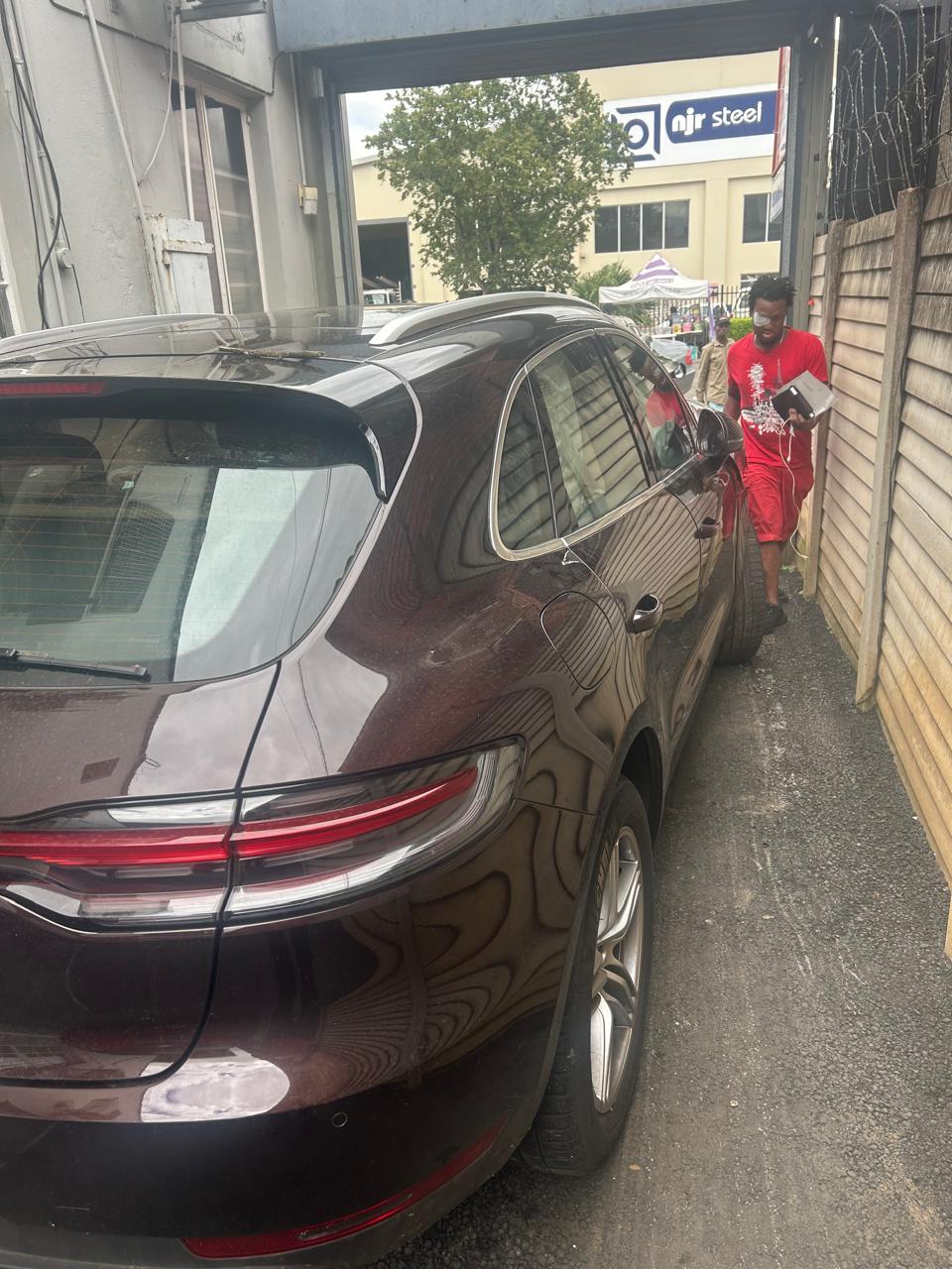 2020 Porsche Macan - Photo 2