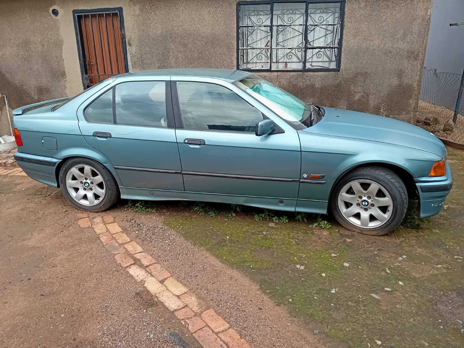 1996 BMW 3 Series - Photo 1