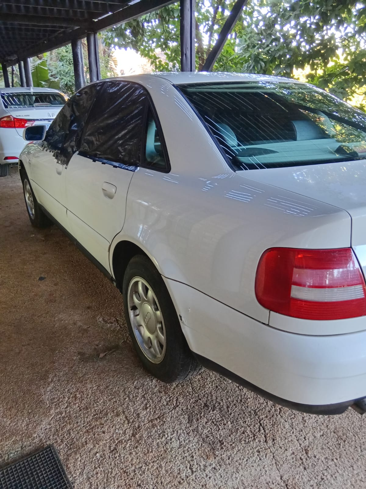 2001 Audi A4 - Photo 1