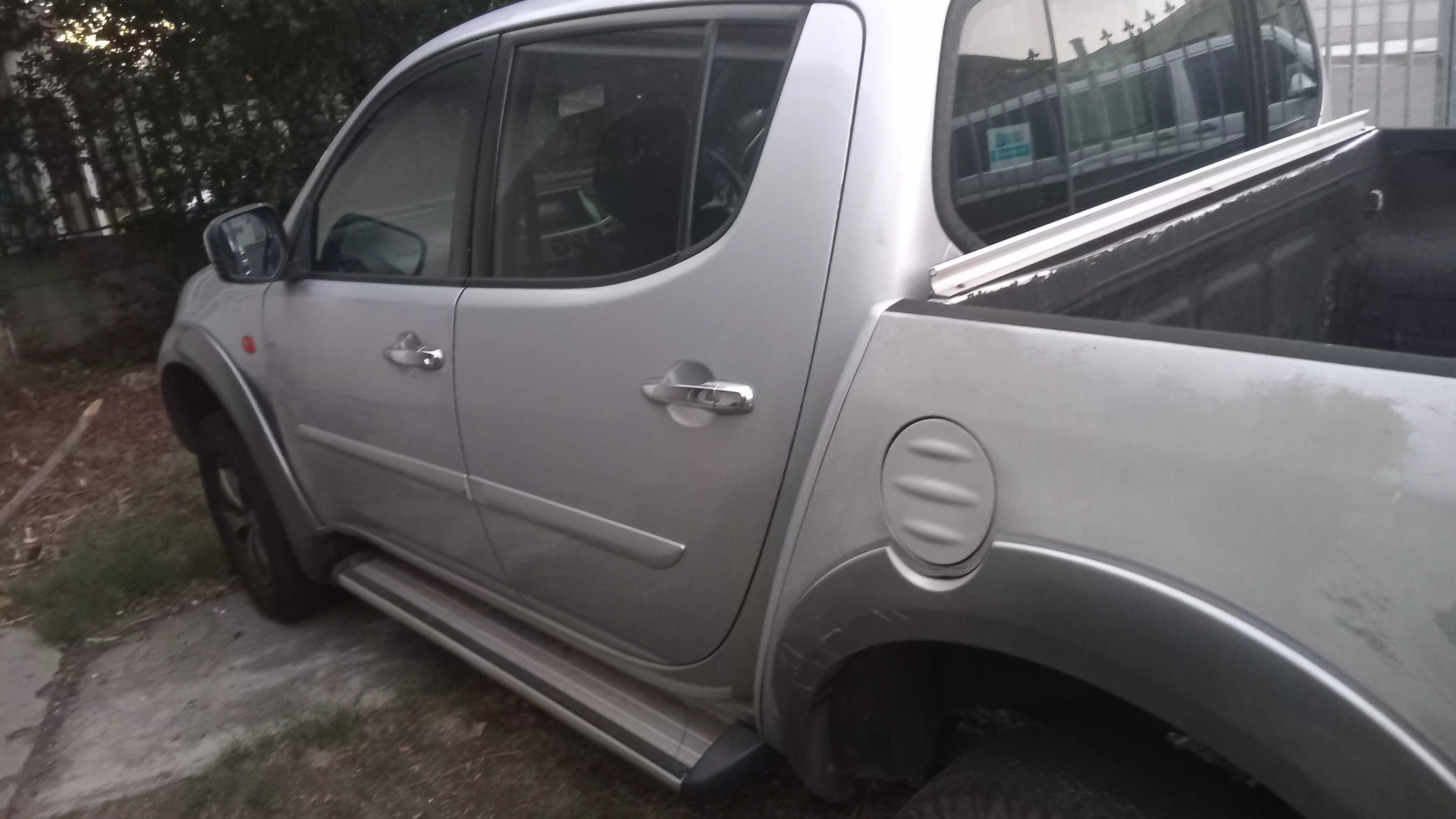 2009 Mitsubishi Triton - Photo 2