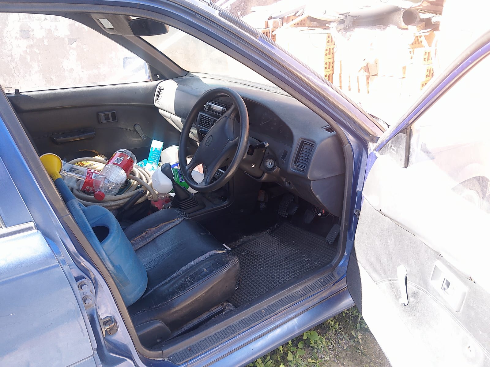 2000 Toyota Tazz - Photo 1