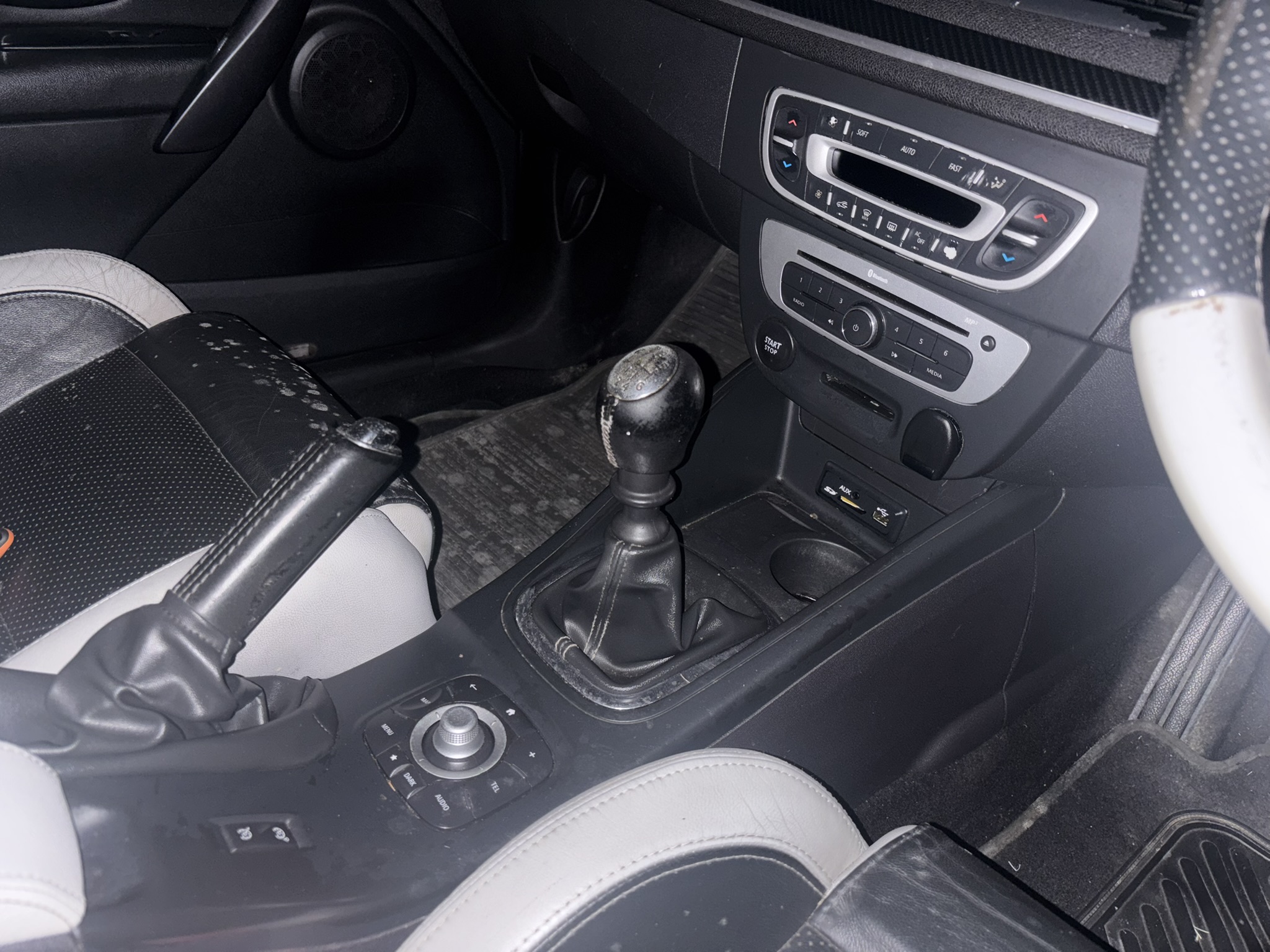 2015 Renault Megane - Photo 4