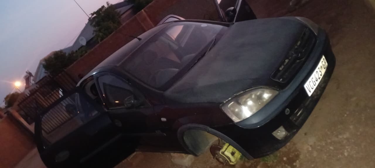 2005 Opel Corsa - Photo 1
