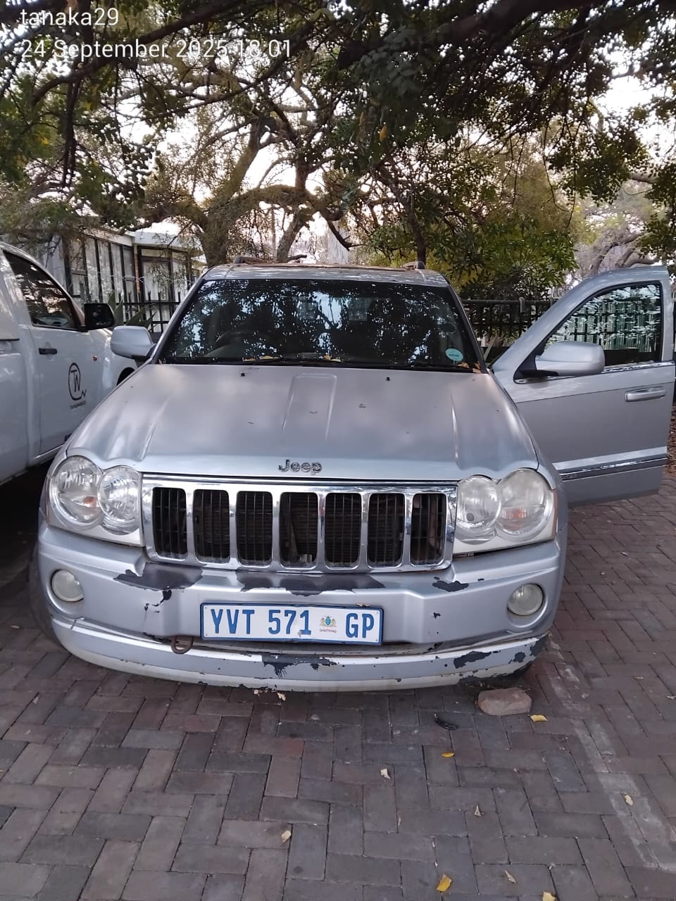 2005 Jeep Cherokee - Photo 4