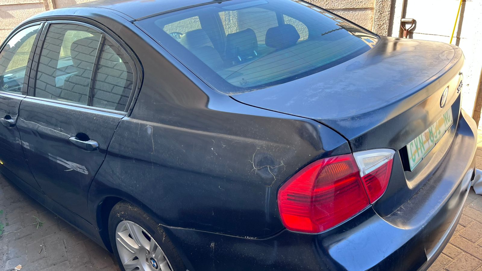 2008 BMW 3 Series - Photo 2