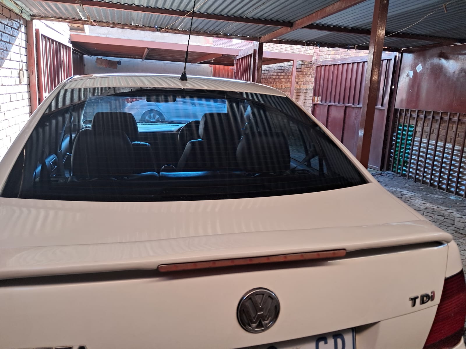 2004 Volkswagen Jetta - Photo 3
