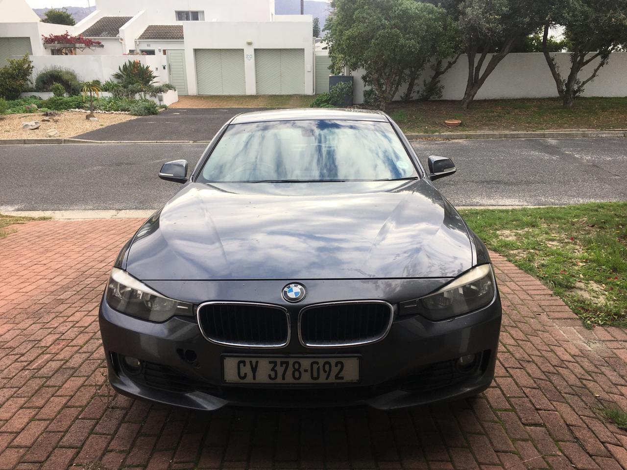 2014 BMW 3 Series - Photo 2