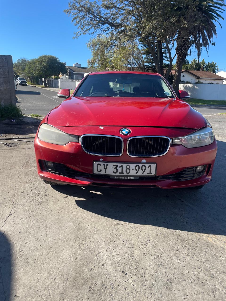 2012 BMW 3 Series - Photo 2