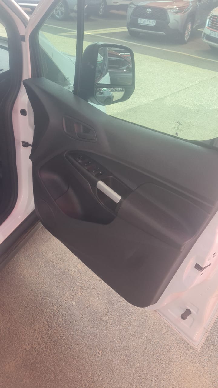 2016 Ford Tourneo Connect - Photo 2