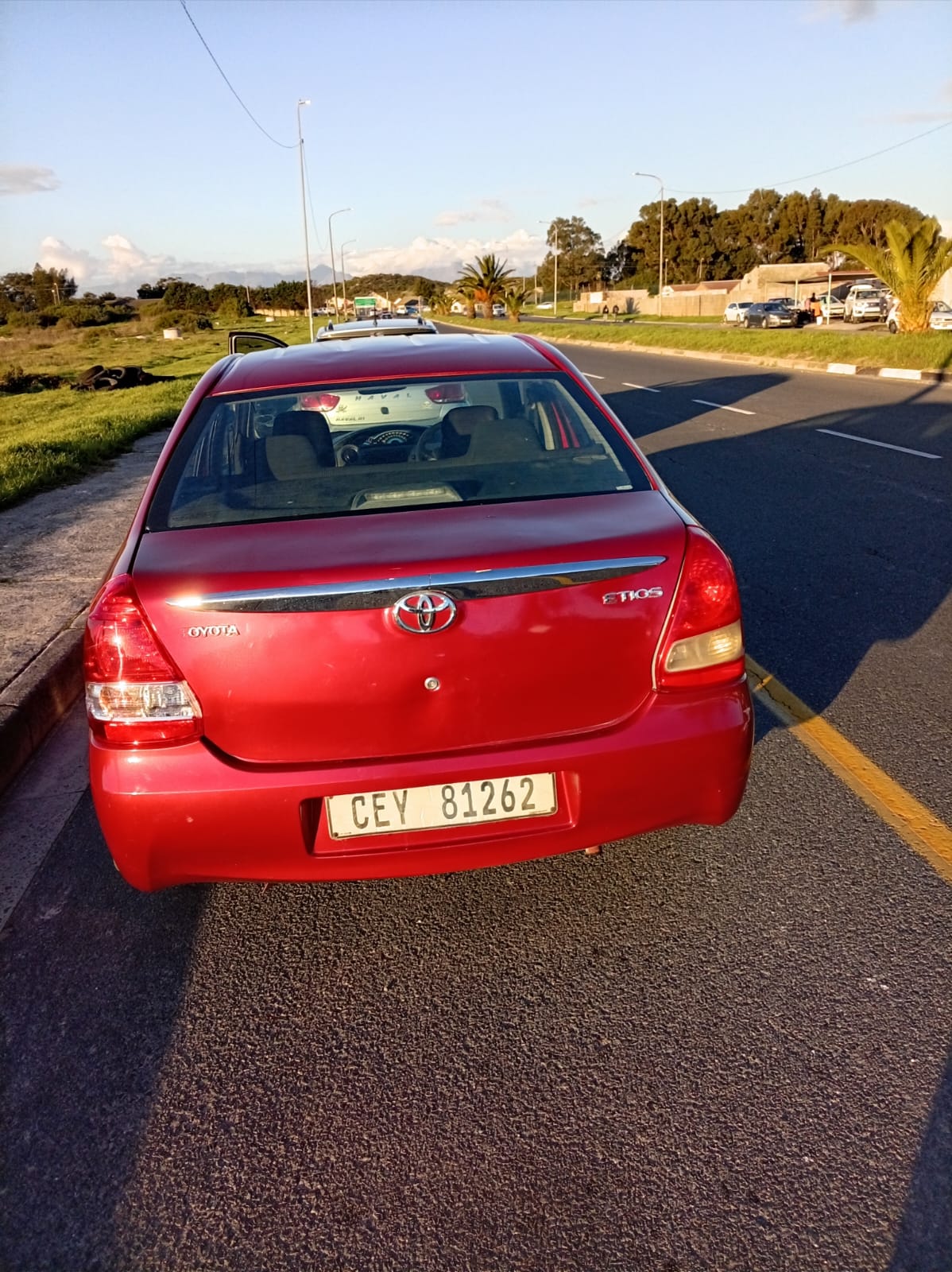 2016 Toyota Etios - Photo 4