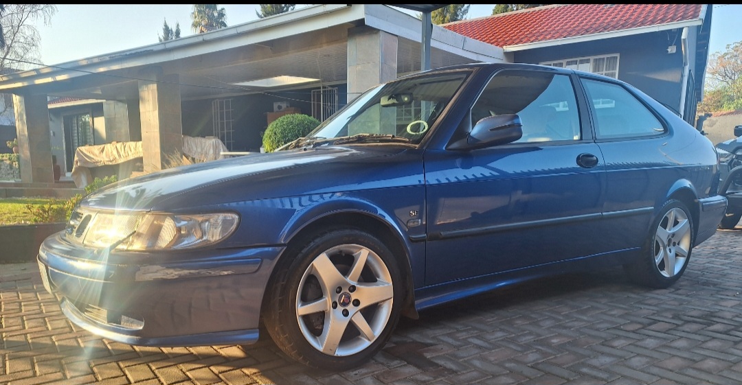 2002 Saab 9-3 - Photo 4