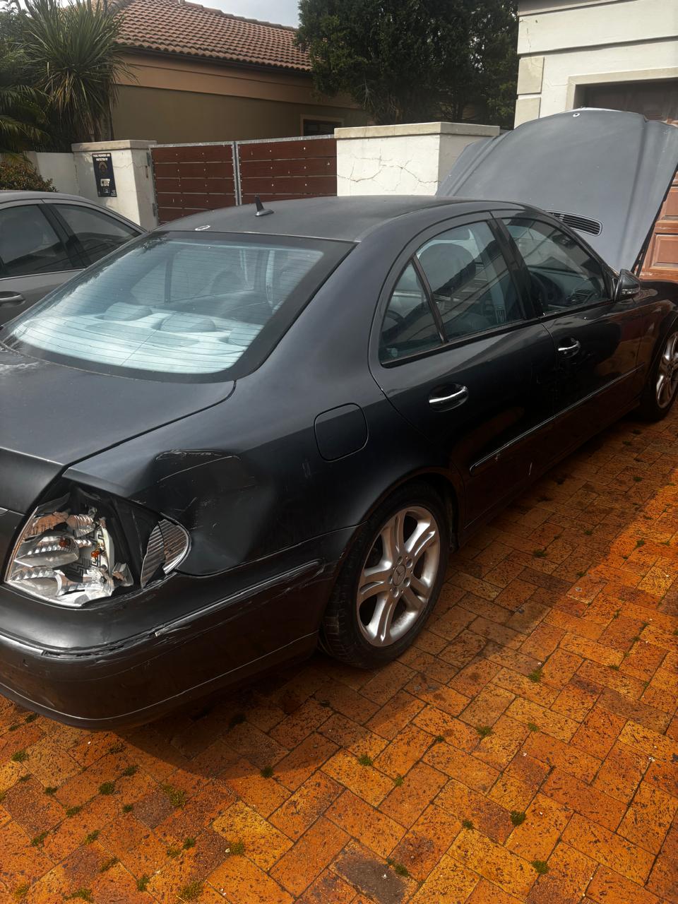 2007 Mercedes-Benz E-Class - Photo 2