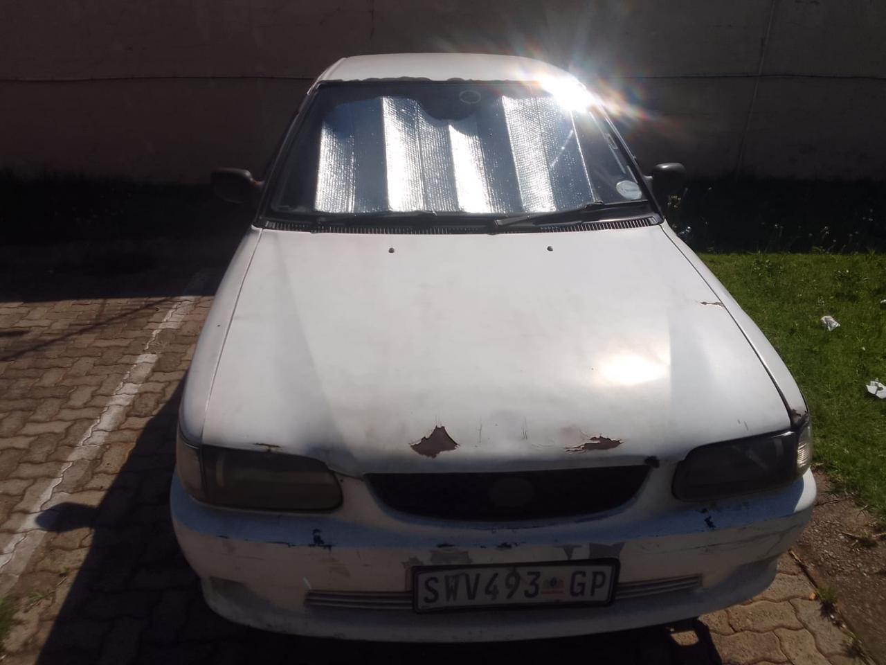 1999 Toyota Tazz - Photo 2