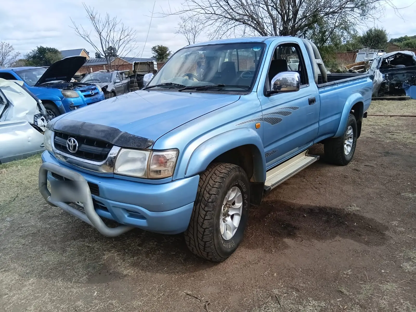 Toyota Hilux Raider bakkie stripping for spares at VV&B Spares, Pretoria