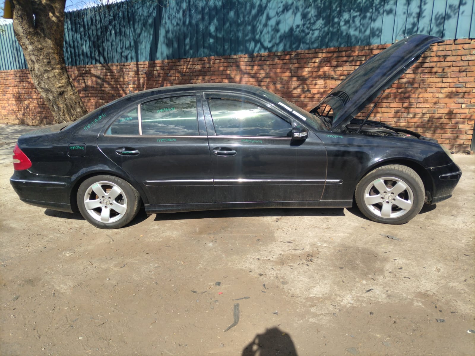 2003 Mercedes-Benz E320 W211