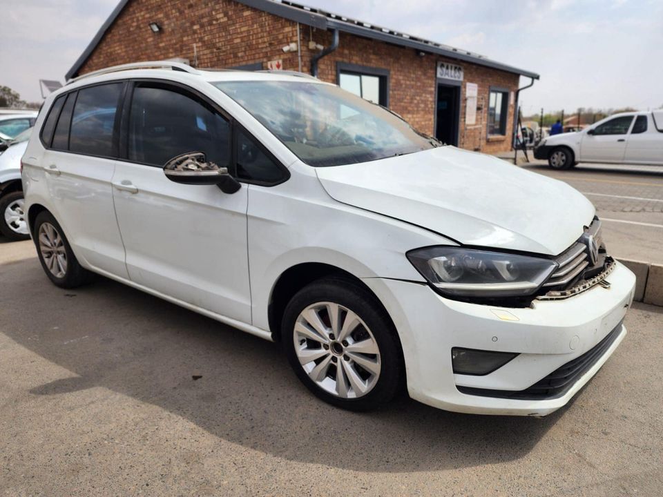 2014 Volkswagen Golf SV 2.0 TDI DSG CRV