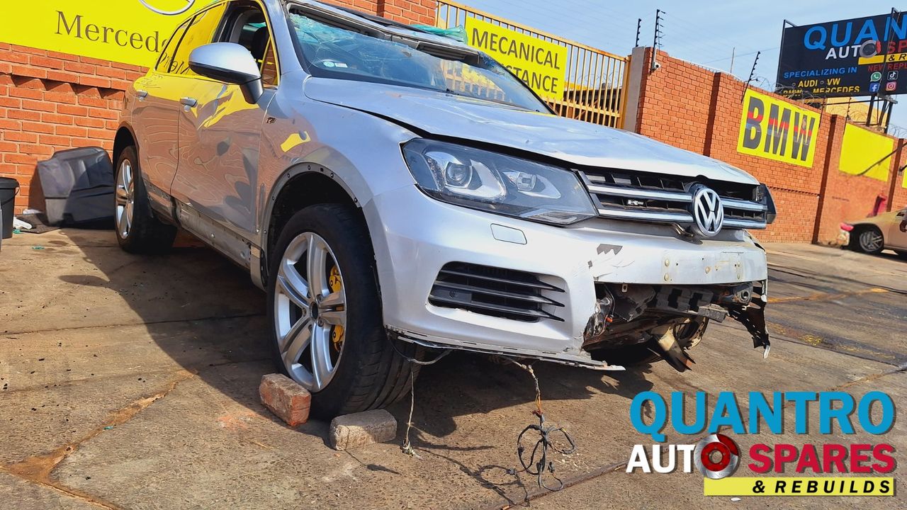 2014 Volkswagen Touareg 4.2 TDI R-Line CKD