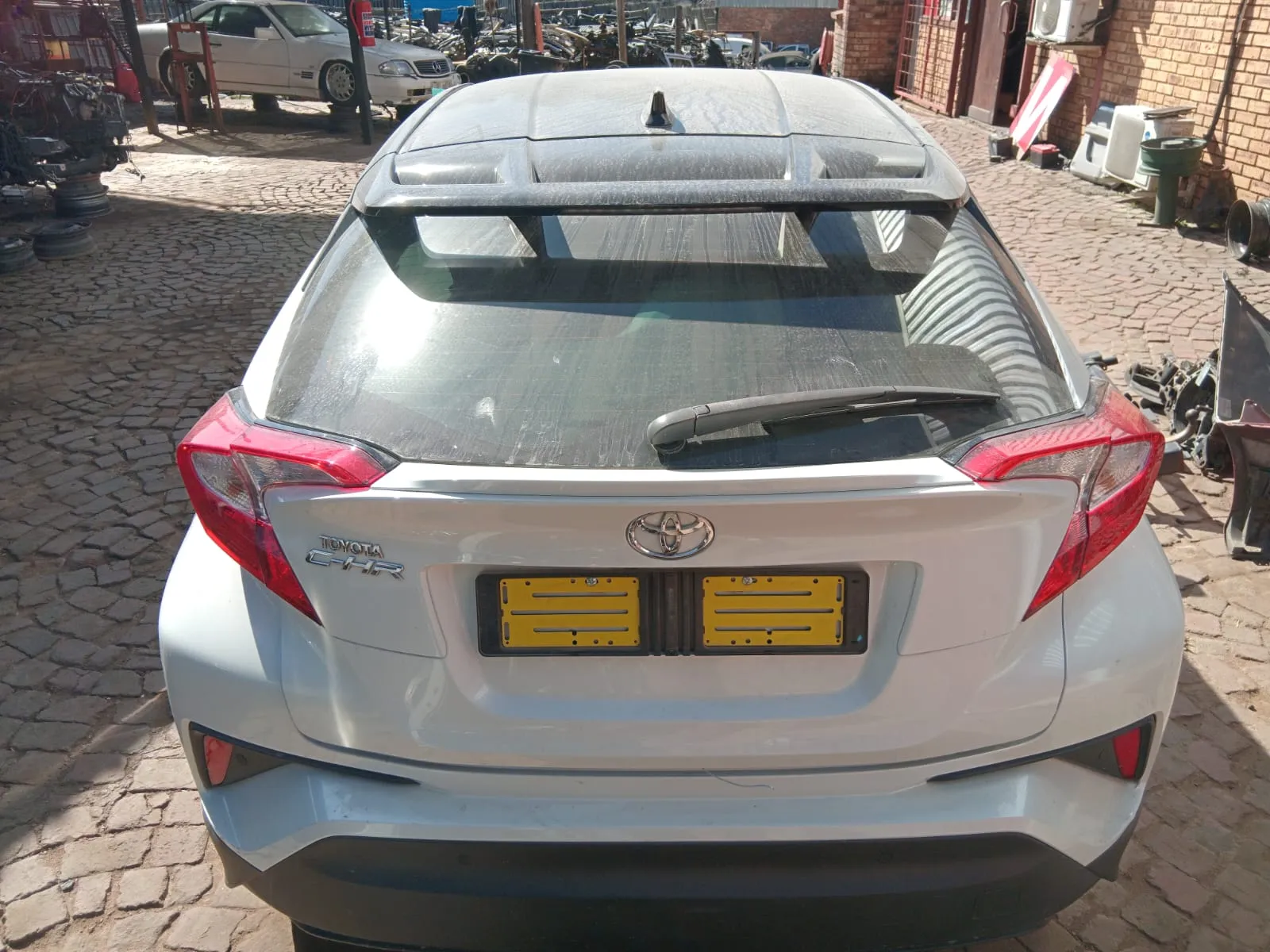 2019 Toyota C-HR view 3