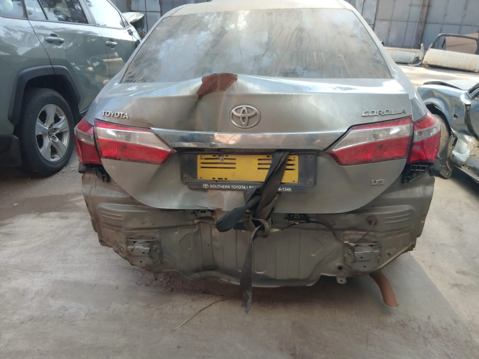 2014 Toyota Corolla view 3