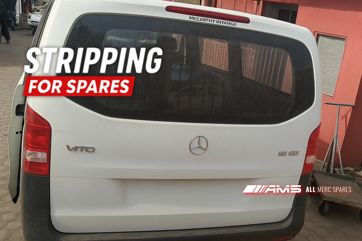 2014 Mercedes-Benz V-Class M622 view 4